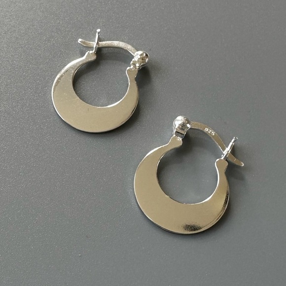 Sterling Silver Patterned Small Hoops - Picture 4 of 5